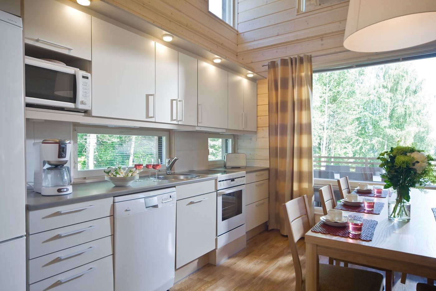 kitchen-horizontal.jpg