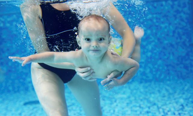 Vauvauintia kylpylässä